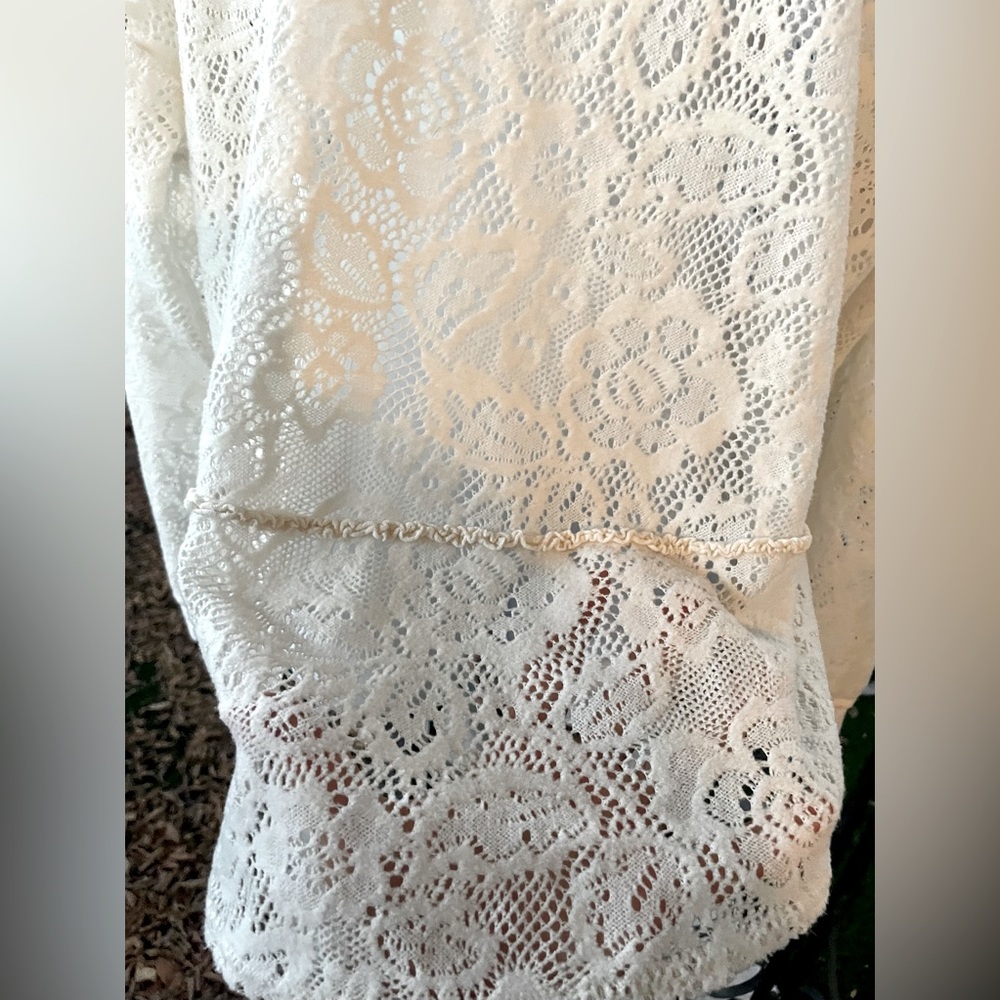 Free People Oversized Crochet Lace Eyelet Sweater Sweatshirt Long Sleeve Top S P - Picture 6 of 16